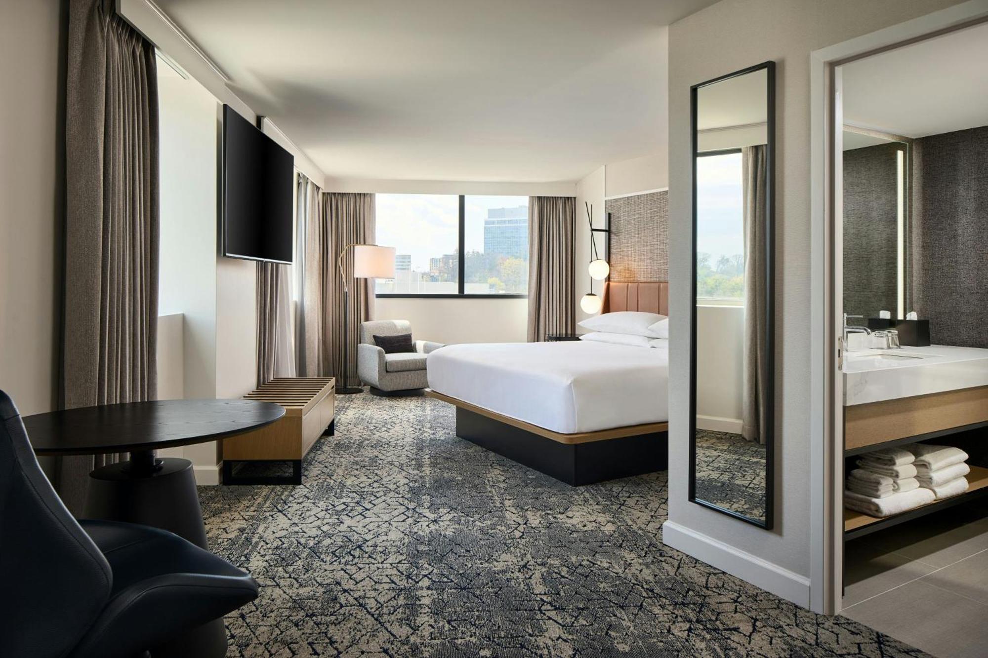 Sheraton Baltimore North Towson Bagian luar foto